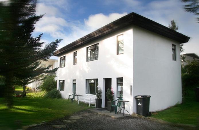 Husavik Guesthouse Ngoại thất bức ảnh