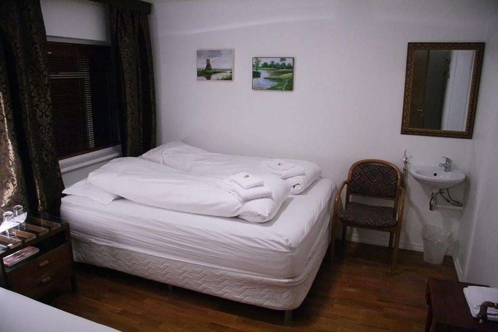 Husavik Guesthouse Phòng bức ảnh