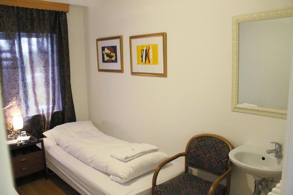Husavik Guesthouse Phòng bức ảnh